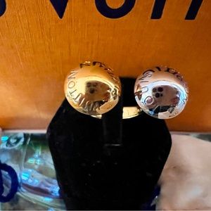 LOUIS VUITTON BERG-  STUDDY RING WITH BOX